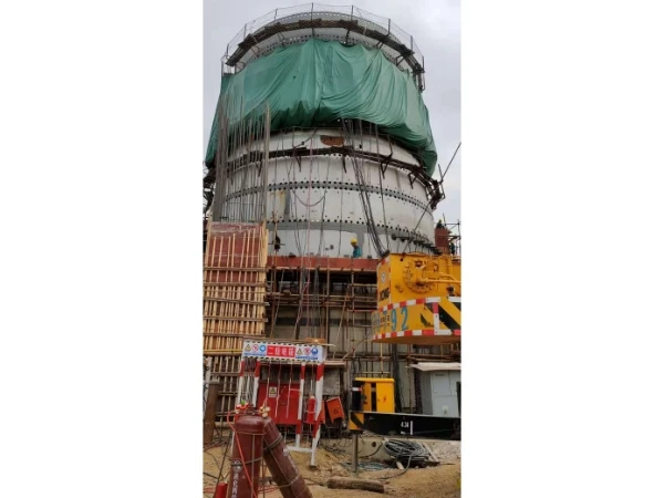 周口钢铁高炉施工现场